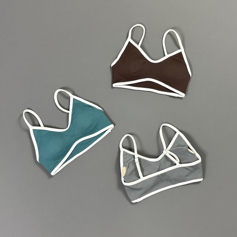 Women Contrastline Yoga Bra V  - Yoga Daily Fitness review and price